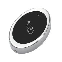 SecureEntry-CR40 RFID-Kartenleser in schräger Seitenperspektive